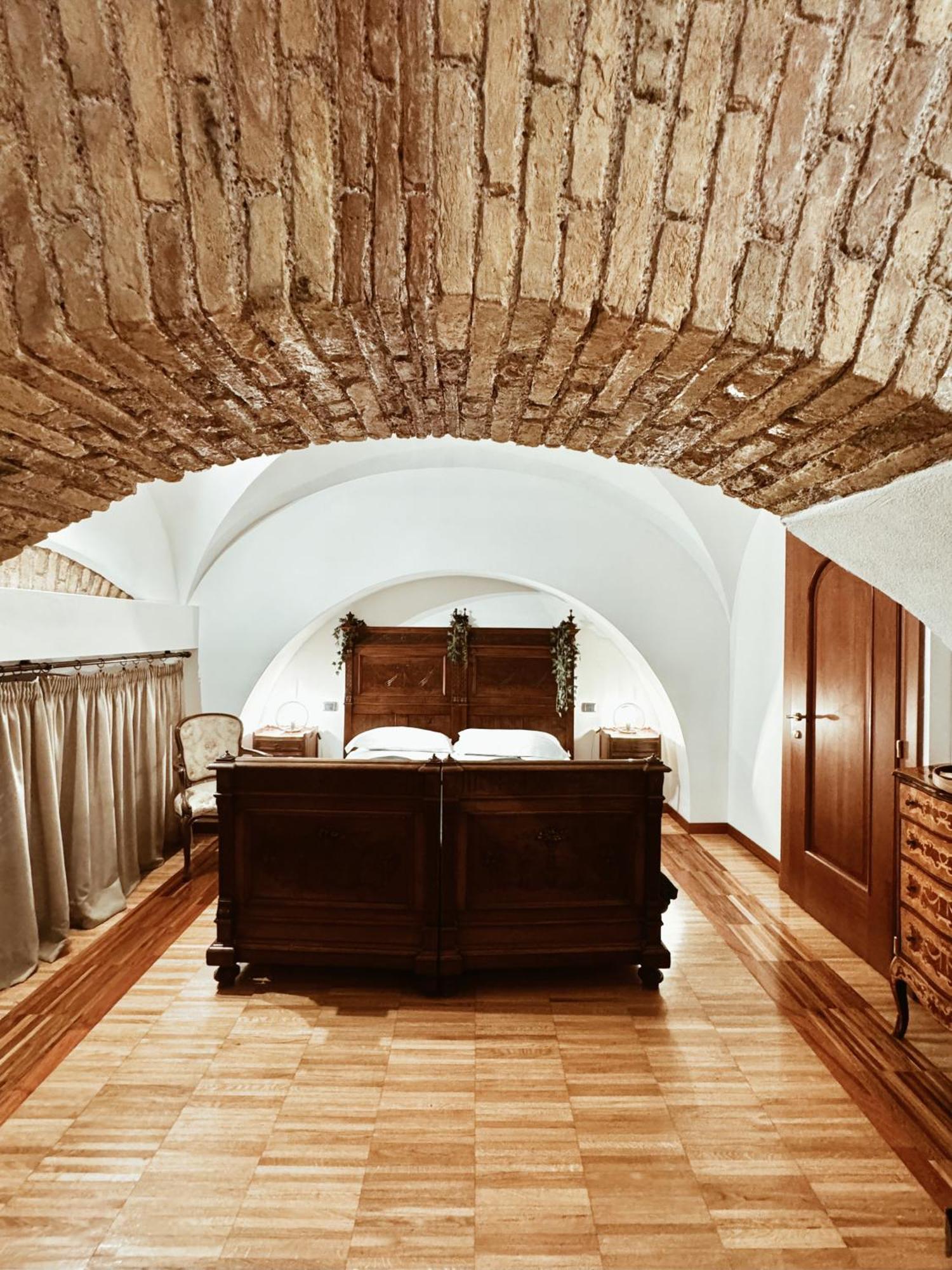 Residenza Tritone Luxury Guest House Trevi Fountain Róma Kültér fotó